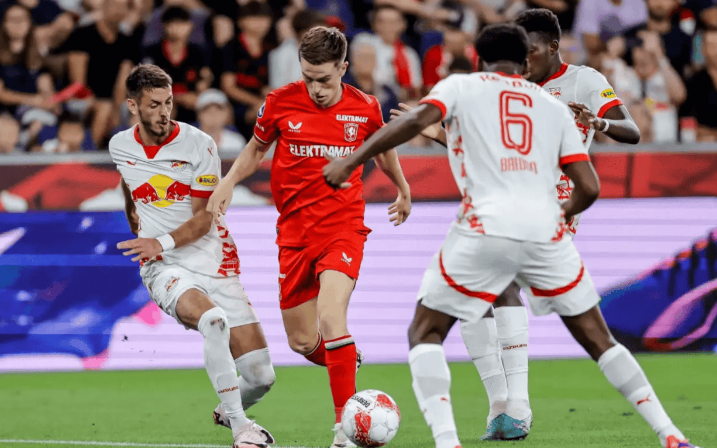 九游体育平台 -包含荷甲国际比赛日走向成谜；瓦伦西亚状态回暖；信心回归；赛程密集仍需轮换的词条