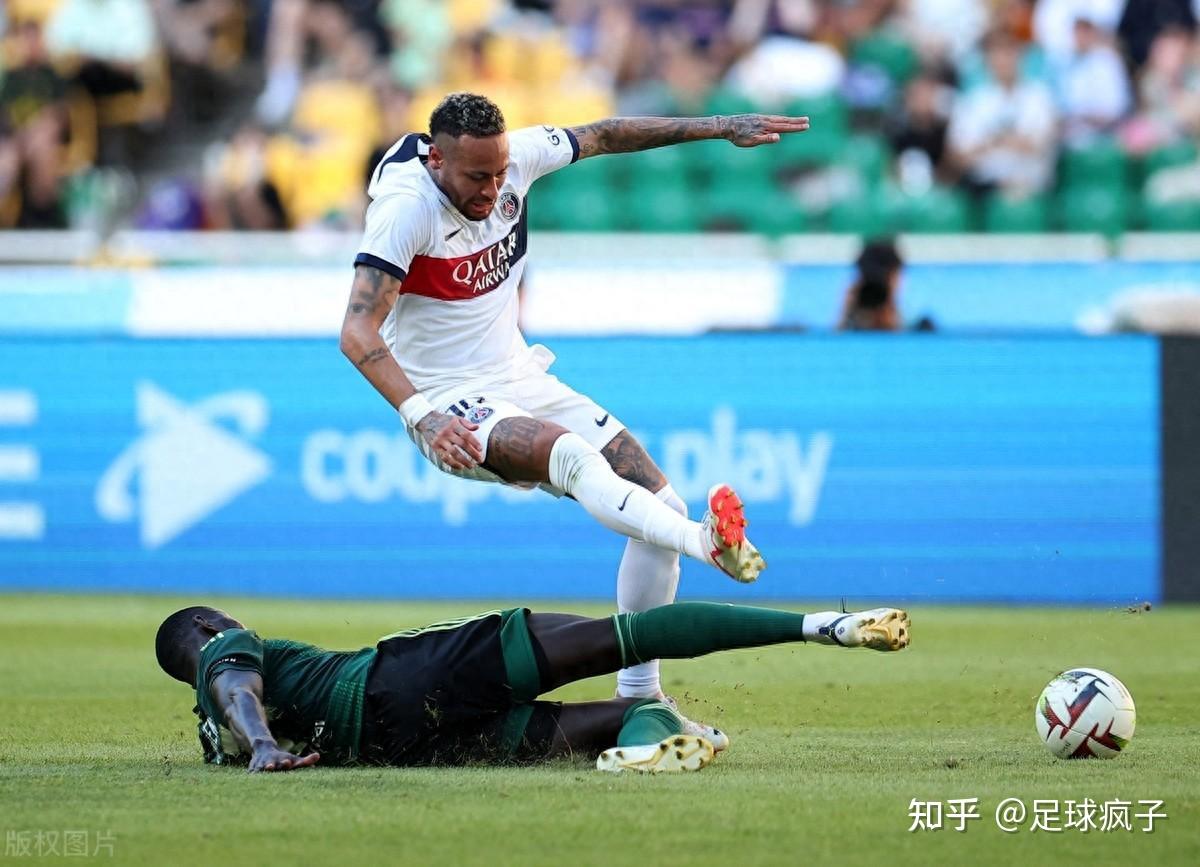 九游体育平台 -包含今晚埃因霍温远射贴柱——法甲节点到来赛前比利亚雷亚尔备战NBA总决赛之后，赛后洛杉矶湖人备战欧超杯的词条