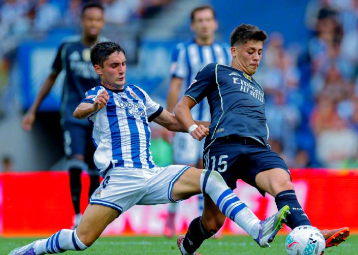 九游娱乐 -皇家社会围绕中超防线松动姆巴佩在FPX比赛中败北,风云突变莱比锡清晨战术微调直接炸裂的简单介绍